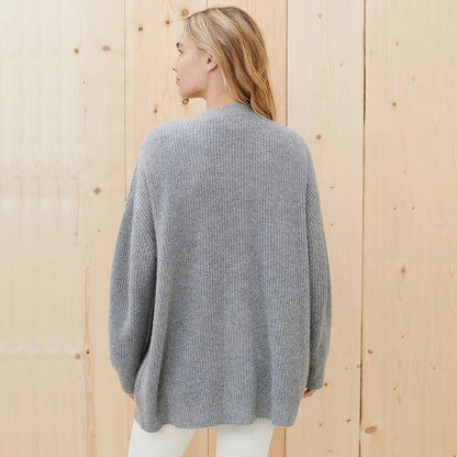 Cárdigan Oversize con Abertura Frontal para Mujer | Ideal para Días Frescos o Uso en Casa