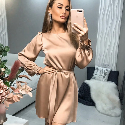 Vestido Corto de Noche con Cobertura Completa para Mujer | Ideal para Eventos Formales