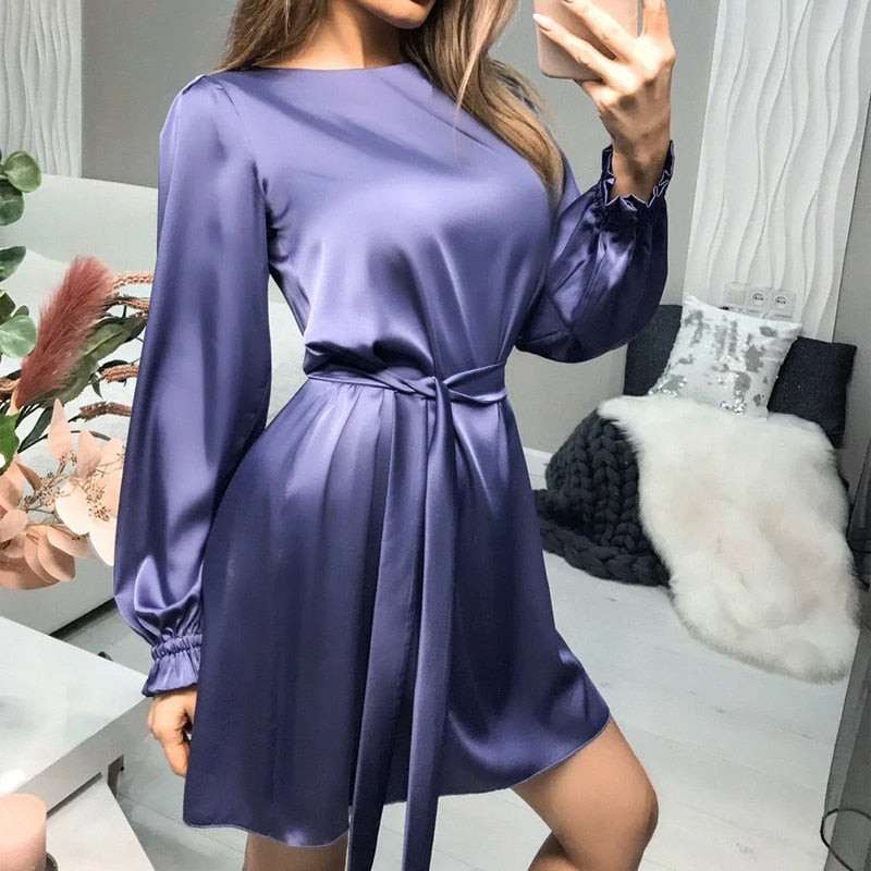 Vestido Corto de Noche con Cobertura Completa para Mujer | Ideal para Eventos Formales