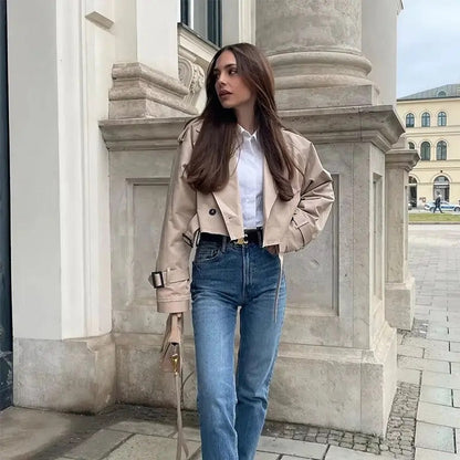 Chaqueta Corta con Corte Ajustado y Mangas Largas para Personas Adultas | Ideal para Uso Profesional y Diario