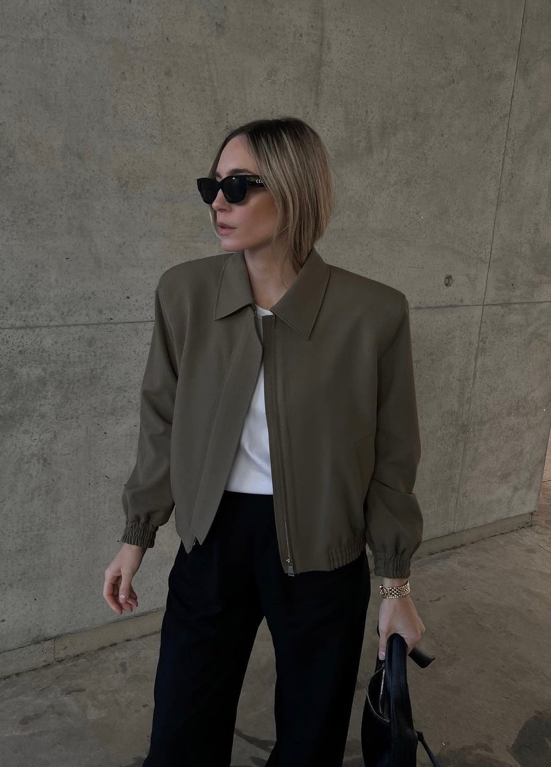 Chaqueta Simple con Corte Ajustado y Mangas Largas para Personas Adultas | Ideal para Uso Profesional y Diario