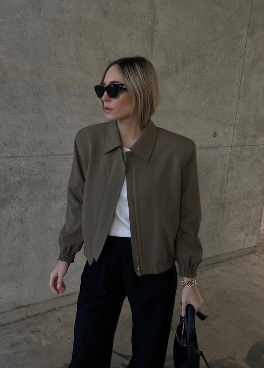 Veste simple à coupe ajustée et manches longues pour adultes | Idéal pour un usage professionnel et quotidien