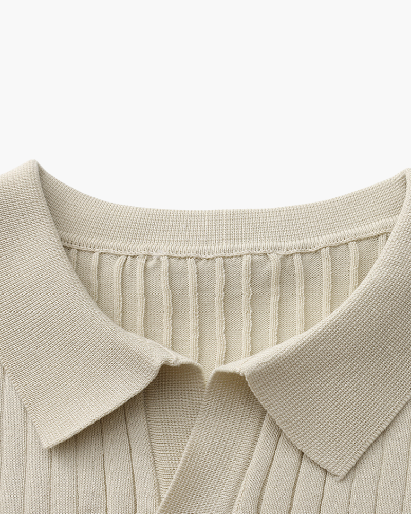 Polo de Manga Corta con Cuello Abierto para Hombres | Ideal para Temporada Cálida y Entretiempo