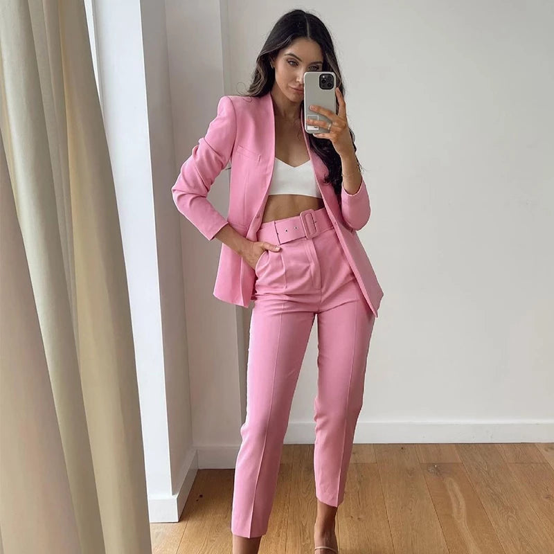 Pantalón de Talle Alto con Cinturón Ajustable y Bolsillos Funcionales para Mujer | Ideal para Uso Diario o Salidas Informales