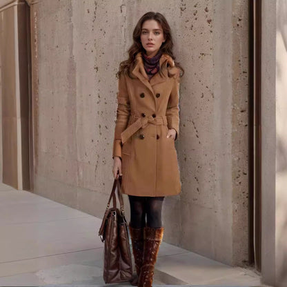 Trench con Corte Ajustado y Solapa Profunda para Mujer | Ideal para Uso Diario u Ocasiones Formales