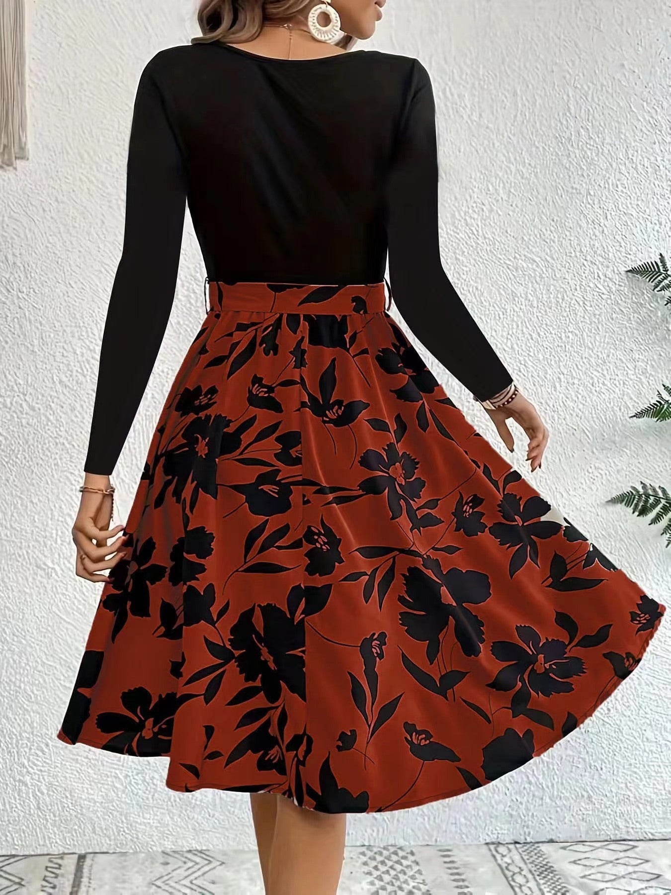 Vestido Midi con Estampado Floral y Cuerpo Fruncido para Mujer | Ideal para Uso Diario y Eventos