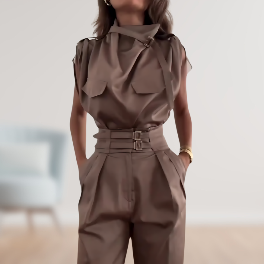 Conjunto de Dos Piezas con Diseño Funcional para Mujer | Ideal para Uso Estival