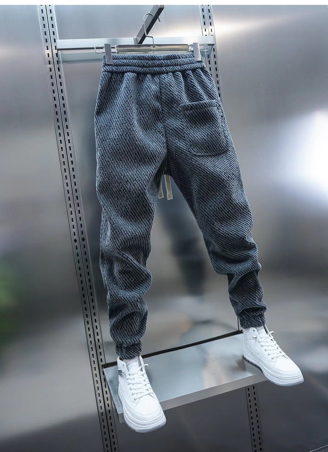 Pantalón con Motivo Acanalado y Cintura Elástica para Hombre | Ideal para Uso Diario y Ocio