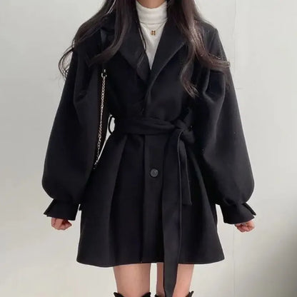 Trench Coat con Corte Oversize y Cinturón Ajustable para Mujer | Ideal para Uso Diario y Ocasiones Semi-Formales