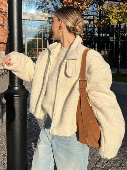 Chaqueta Corta con Cierre de Cremallera para Mujer | Ideal para Otoño e Invierno
