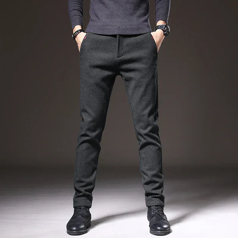 Pantalón Slim con Cinturón Integrado y Bolsillos Laterales para Hombre | Ideal para Uso Diario