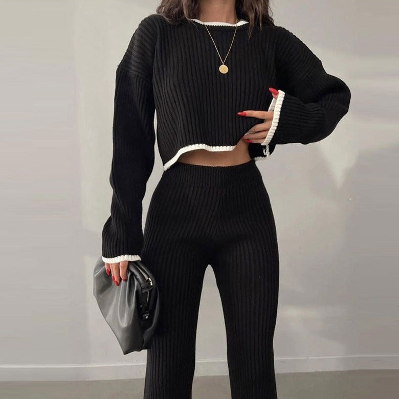 Conjunto de Top con Escote y Pantalón Largo con Paneles Laterales para Mujer | Ideal para Uso Diario