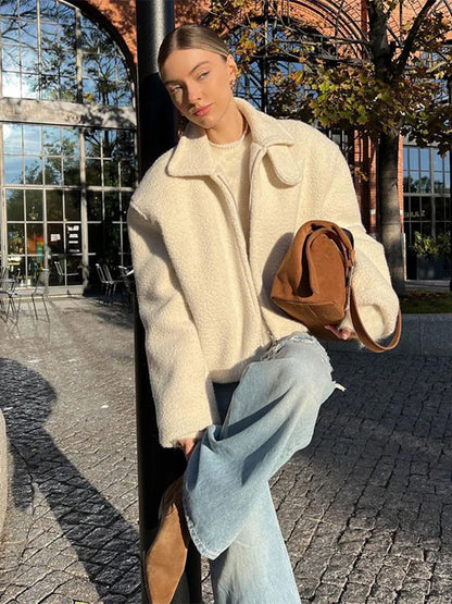 Chaqueta Corta con Cierre de Cremallera para Mujer | Ideal para Otoño e Invierno