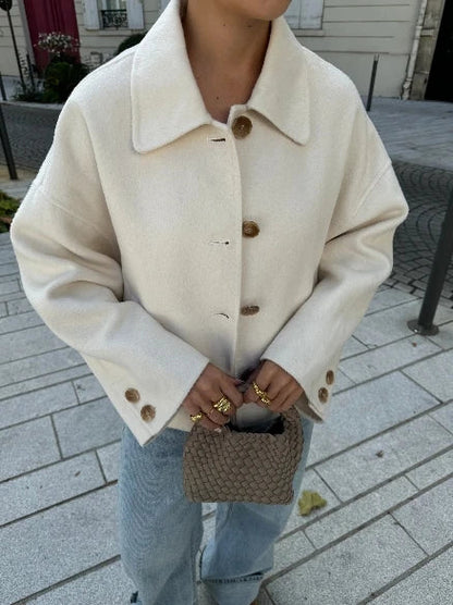 Chaqueta Oversize con Cuello Ancho y Cierre de Botones para Mujer | Uso Diario en Temporada Media