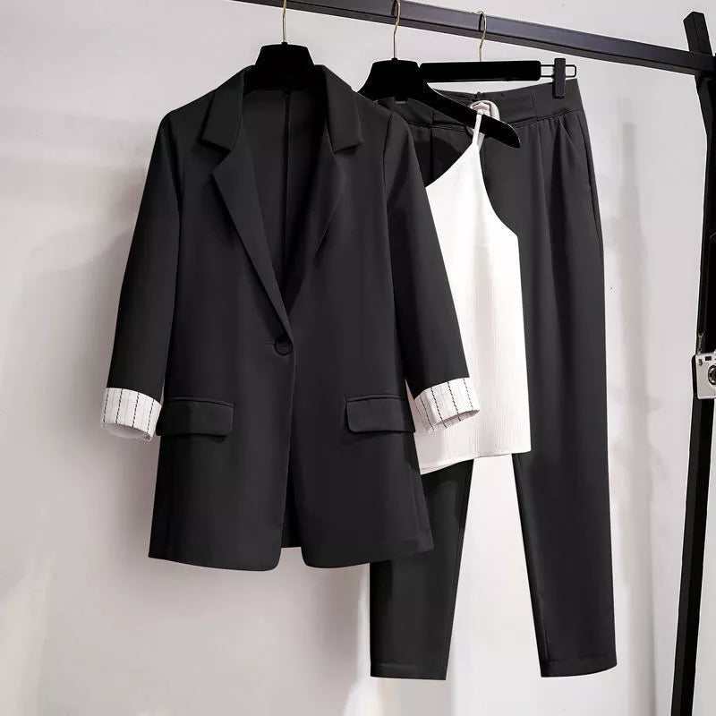 Conjunto de Blazer, Chaleco y Pantalón de Corte Ajustado para Mujer | Ideal para Entorno Profesional y Eventos Formales