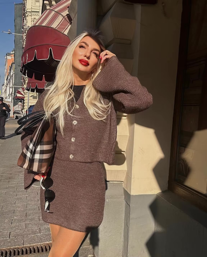Conjunto de Dos Piezas Ajustado con Cárdigan y Falda para Mujer | Ideal para Uso Diario