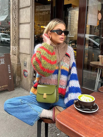 Jersey con Diseño Calado y Corte Amplio para Mujer | Ideal para Otoño e Invierno