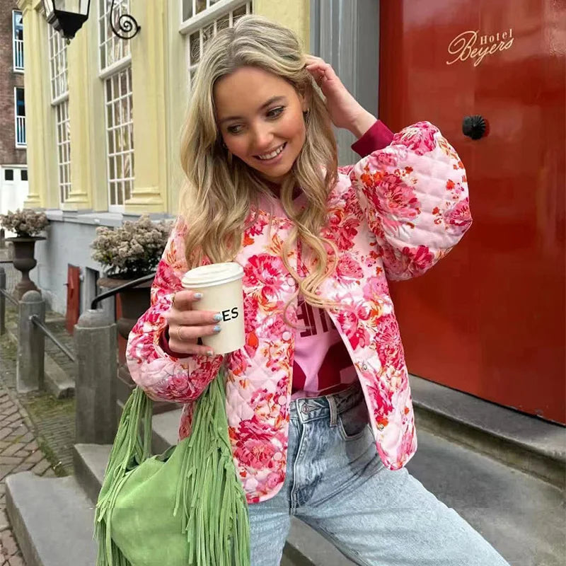 Chaqueta Acolchada con Estampado Floral para Mujer | Ideal para Entretiempo y Uso Diario
