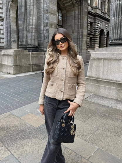 Blazer Corto con Corte Ajustado para Mujer | Ideal para Uso Diario y Profesional
