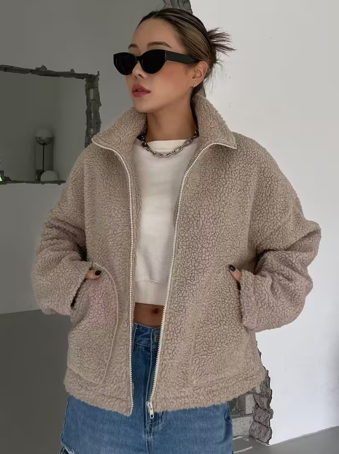 Chaqueta Oversize con Cierre de Cremallera y Cuello Alto para Mujer | Ideal para Otoño e Invierno