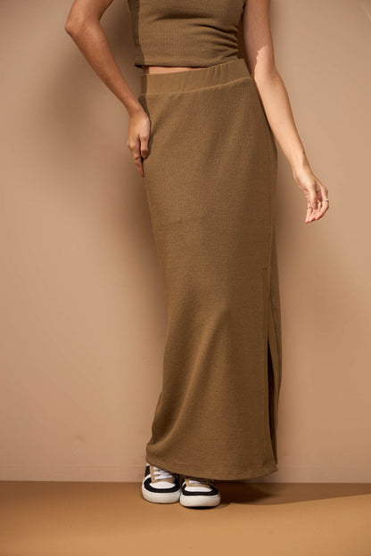 Falda Midi de Corte Recto con Abertura Lateral para Mujer | Ideal para Diferentes Ocasiones