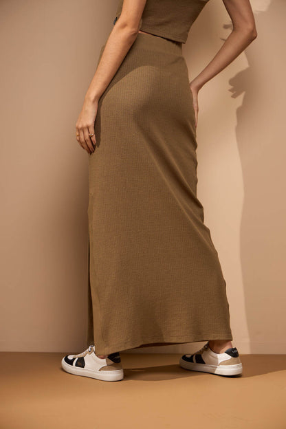 Falda Midi de Corte Recto con Abertura Lateral para Mujer | Ideal para Diferentes Ocasiones