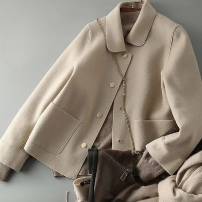 Chaqueta con Cierre de Botones y Corte Amplio para Mujer | Ideal para Periodos Frescos y Uso Diario