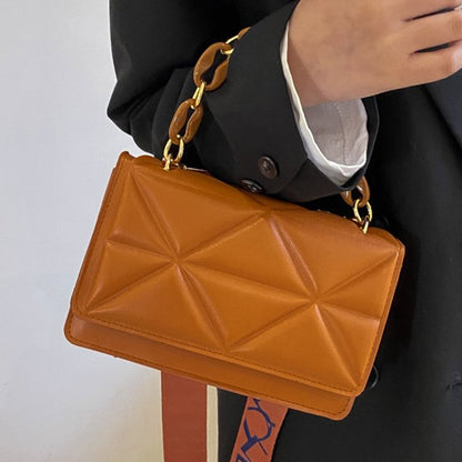 Bolso de Mano Acolchado con Cierre de Solapa para Mujer | Ideal para Uso Diario y Salidas