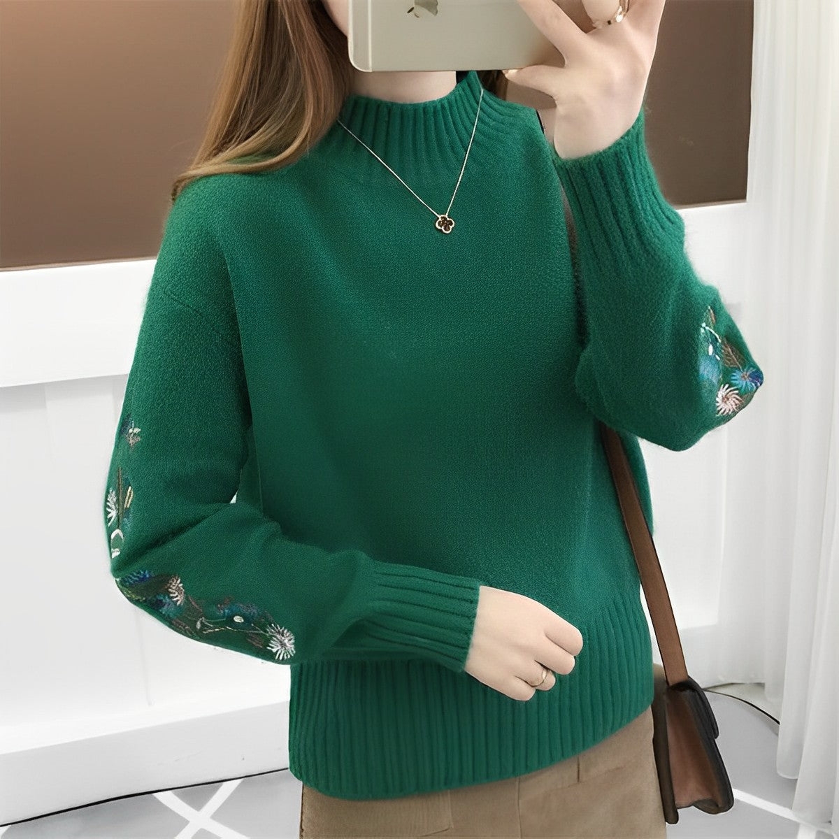 Jersey Oversize con Cuello Alto y Diseño Liso para Mujer | Ideal para Otoño e Invierno
