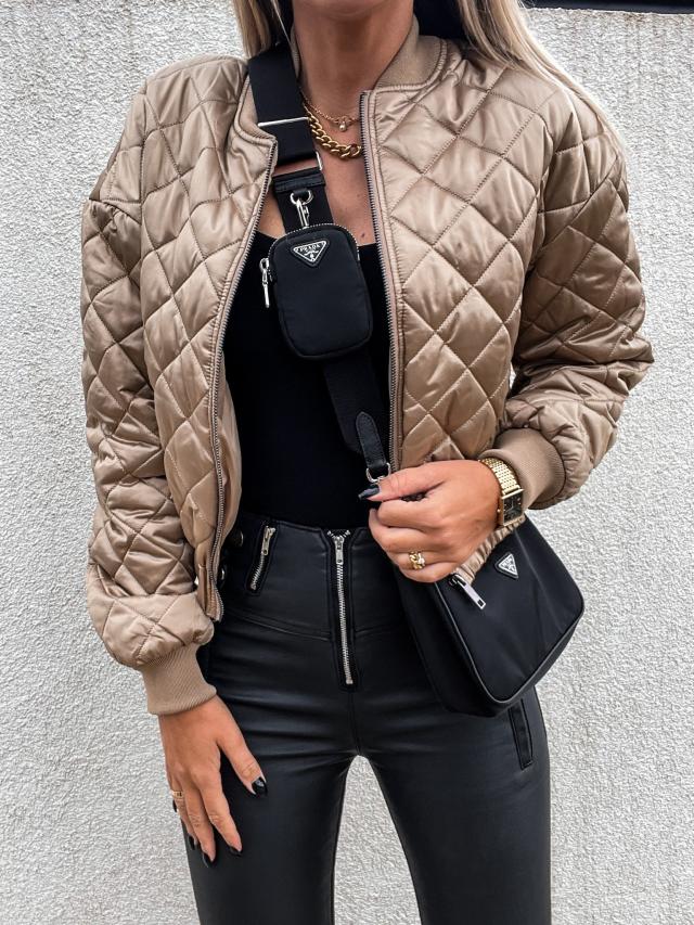 Chaqueta Puffer Corta Para Mujer con Cierre Frontal y Bolsillos | Ideal Para Uso Diario en Temporada Fría