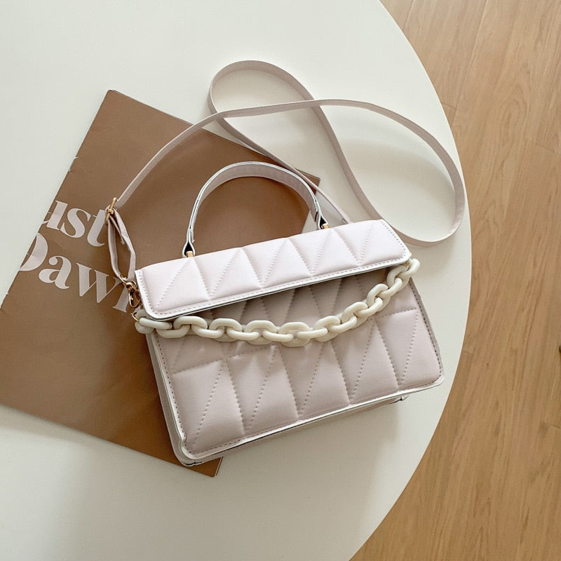 Bolso Estructurado Con Relleno Gráfico Y Cadena Para Mujer | Ideal Para Uso Diario O Salidas Urbanas