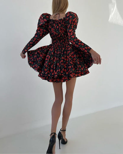 Vestido Corto con Busto Fruncido y Estampado de Cerezas para Mujer | Ideal para Uso Diario