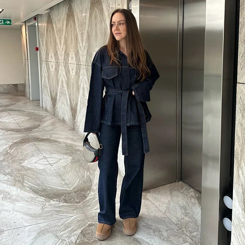 Chaqueta Corta con Cinturón Ajustable y Bolsillos Frontales para Mujer | Ideal para Todo el Año