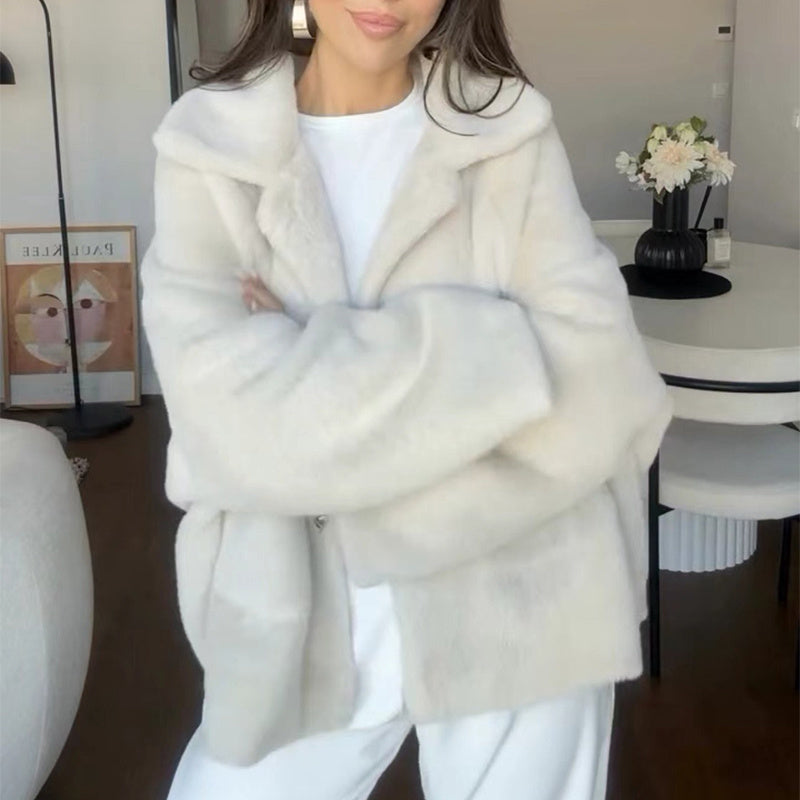 Abrigo Largo con Corte Amplio y Cuello de Solapa para Mujer | Ideal para Temporada Invernal