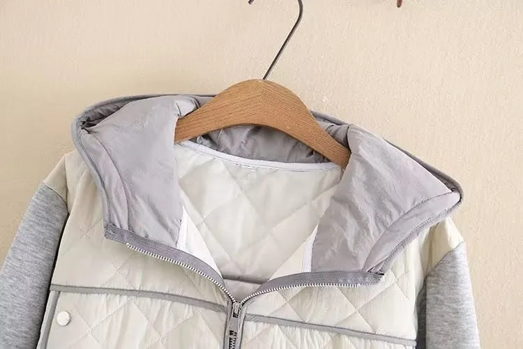 Chaqueta Acolchada con Capucha y Patrón de Rombos para Mujer en Tallas Grandes | Ideal para Invierno