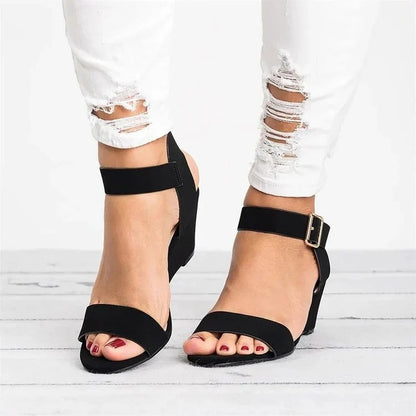 Sandalias Compensadas con Hebilla para Mujer | Ideales para Uso Diario en Climas Cálidos