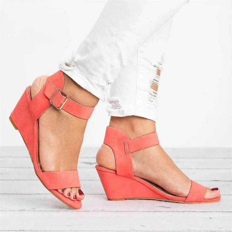 Sandalias Compensadas con Hebilla para Mujer | Ideales para Uso Diario en Climas Cálidos