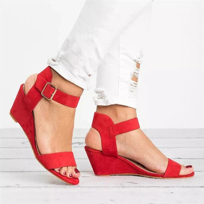 Sandalias Compensadas con Hebilla para Mujer | Ideales para Uso Diario en Climas Cálidos