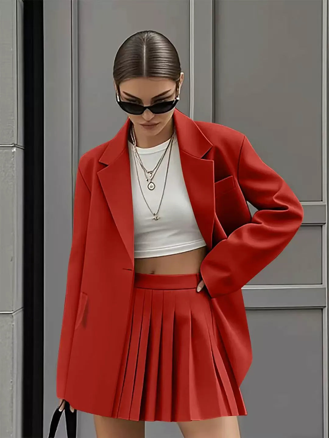 Conjunto de Dos Piezas con Blazer Amplio y Falda Plisada para Mujer | Ideal para Primavera y Verano