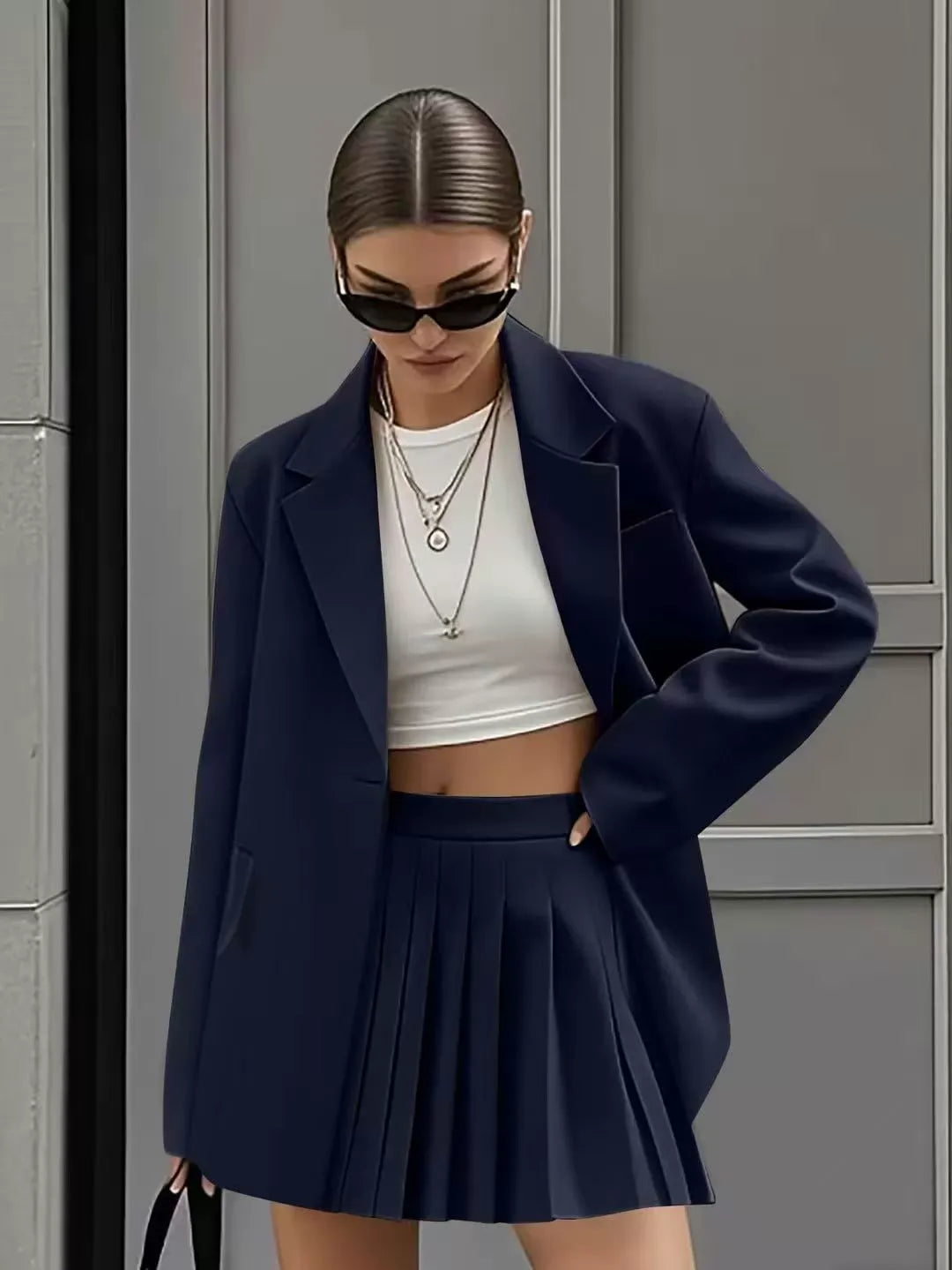 Conjunto de Dos Piezas con Blazer Amplio y Falda Plisada para Mujer | Ideal para Primavera y Verano
