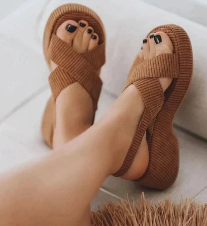 Sandalias Abiertas con Tiras Cruzadas para Mujer | Ideales para Uso Diario en Clima Cálido