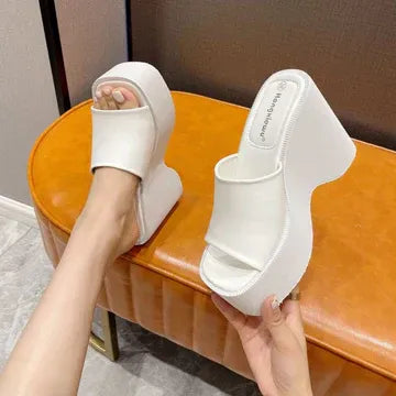Mules con Cuña y Diseño Abierto para Mujer | Ideales para Uso Diario en Verano