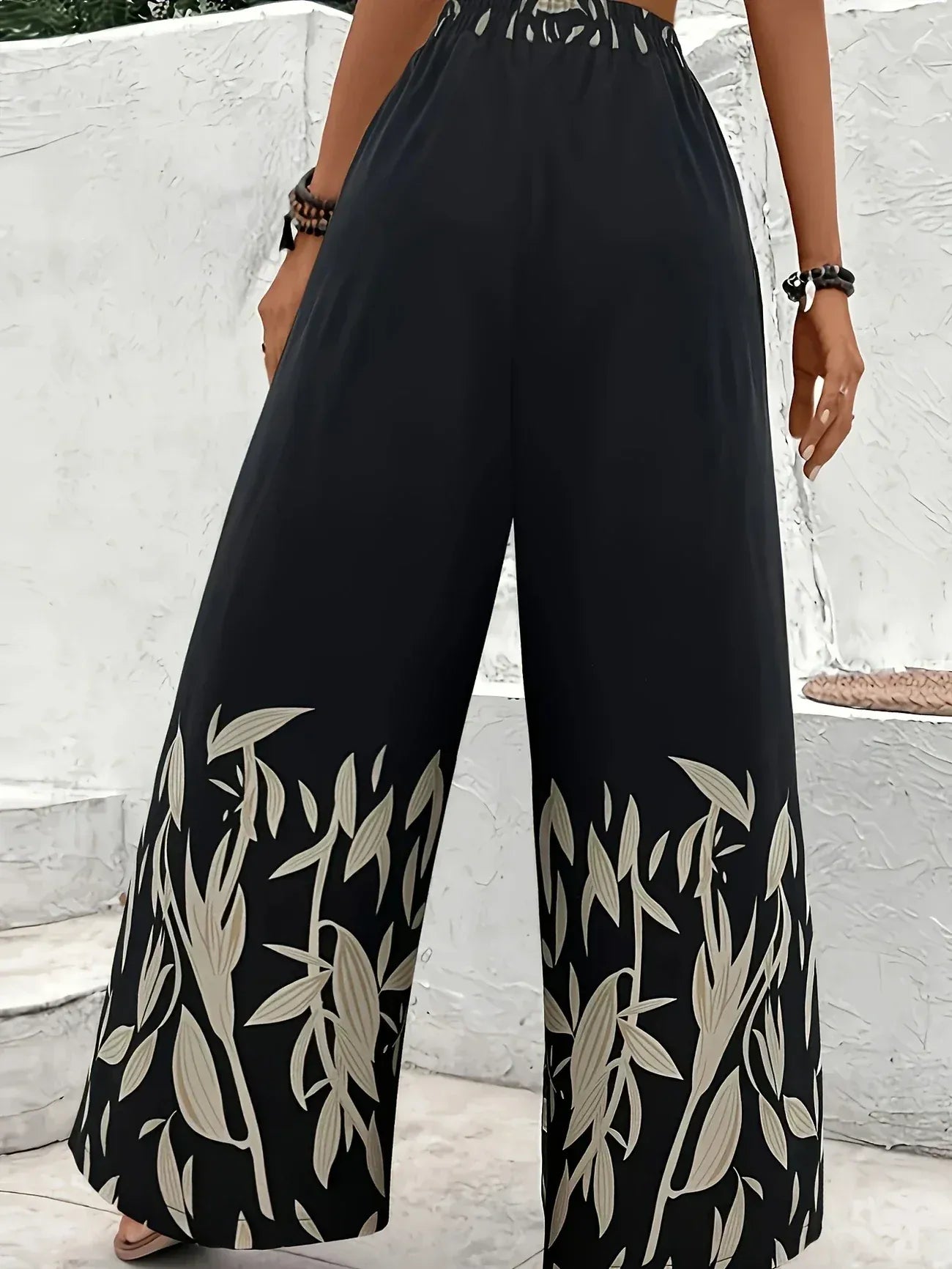 Pantalón de Pierna Ancha con Cintura Ajustable y Bolsillos Laterales para Mujer | Ideal para Uso Diario