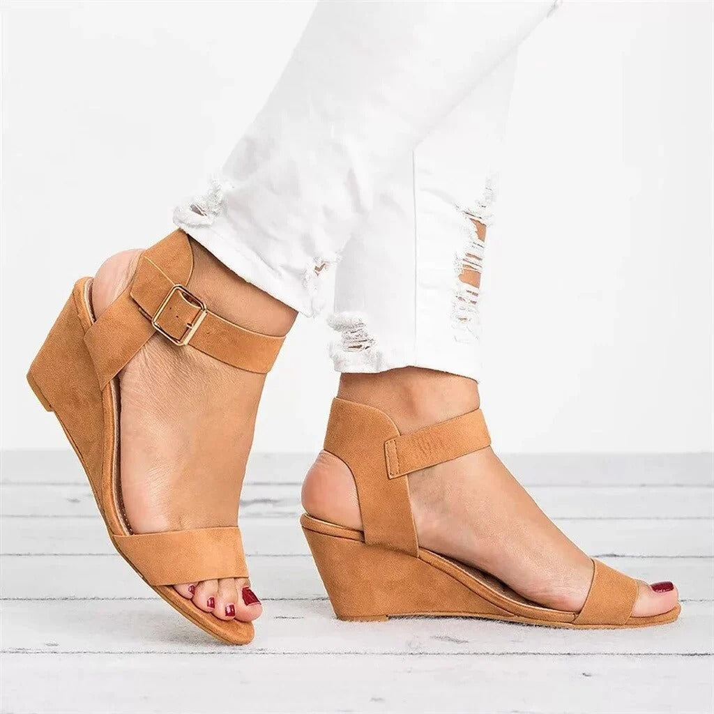 Sandalias Compensadas con Tiras Ajustables para Mujer | Ideales para Uso Diario y Ocasiones
