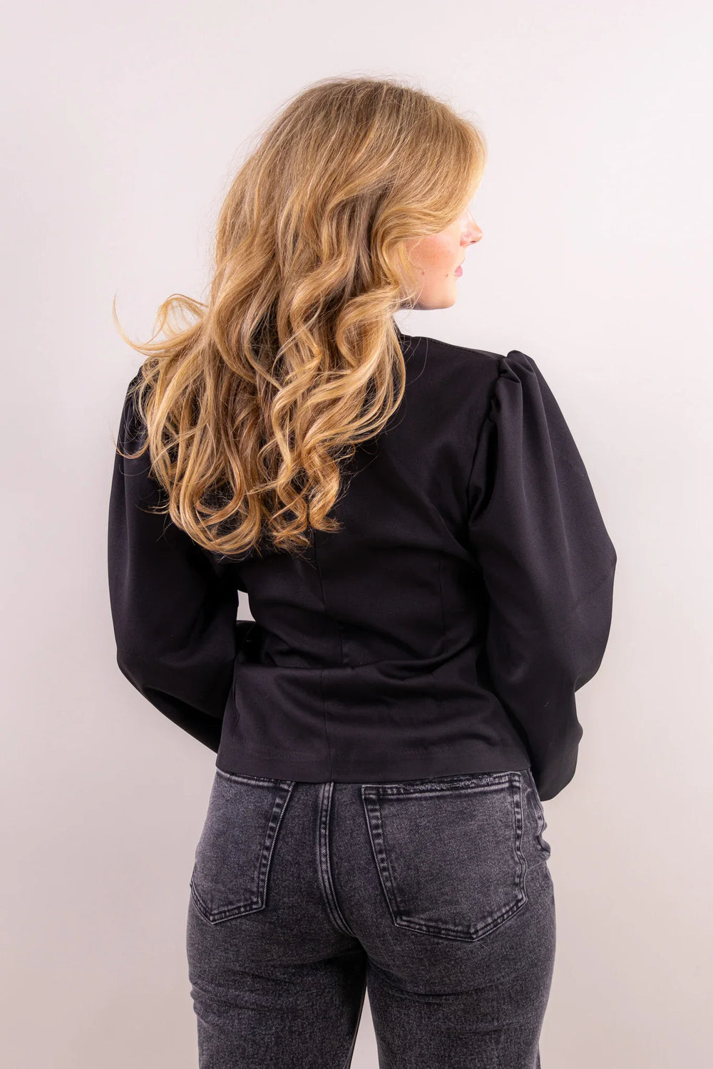 Blazer con Cinturón para Atar, Mangas Largas y Corte Ajustado para Mujer | Uso Profesional o Diario
