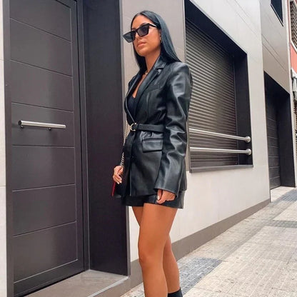 Blazer con Corte Ajustado y Largo a la Cadera para Mujer | Uso Profesional o Diario