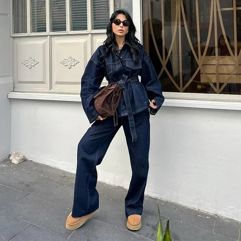 Chaqueta Corta con Cinturón Ajustable y Bolsillos Frontales para Mujer | Ideal para Todo el Año