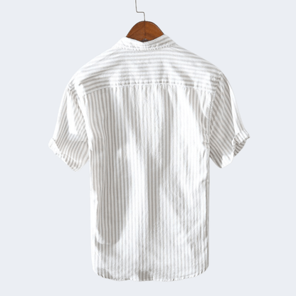 Camisa de Rayas Verticales con Cuello Clásico para Hombre | Ideal para Días Cálidos y Uso Diario