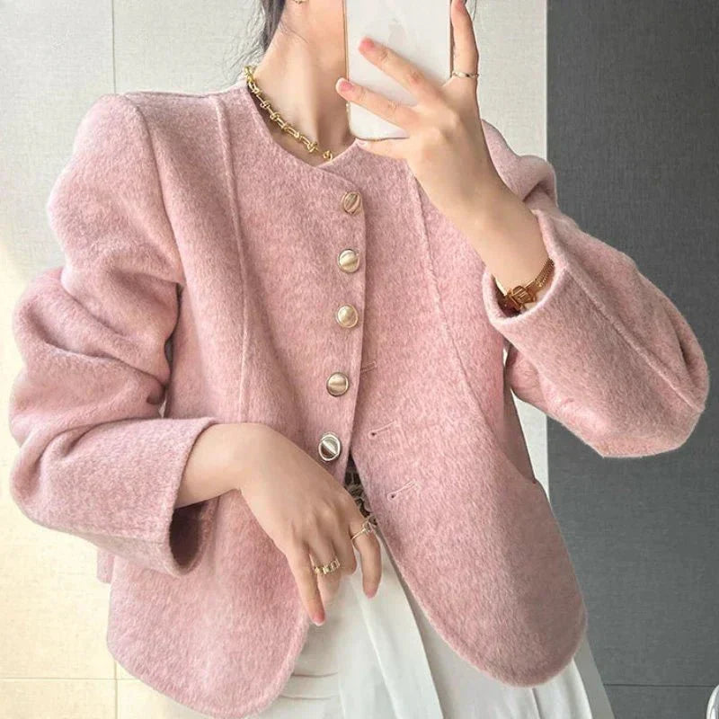 Blazer con Corte Ajustado y Estructura Definida para Personas Adultas | Ideal para Uso Profesional y Diario