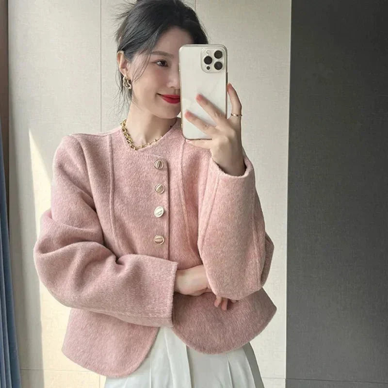 Blazer con Corte Ajustado y Estructura Definida para Personas Adultas | Ideal para Uso Profesional y Diario